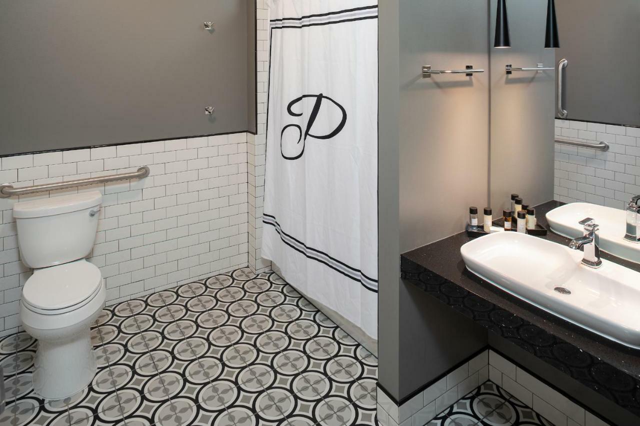 Hotel On Phillips ซูฟอลส์ ภายนอก รูปภาพ